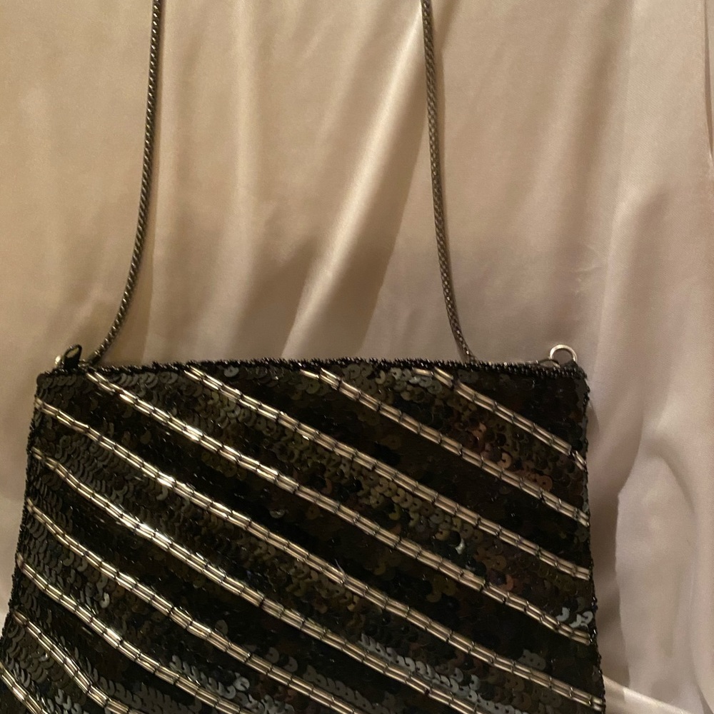 Handbag - Picture 3 of 5